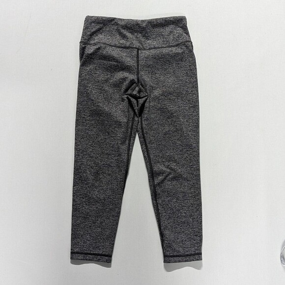 Victoria's Secret VSX Sport Size Small Grey‎ Knockout Capri's Pants - Picture 3 of 8